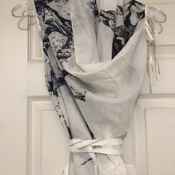 L.A.M.B. Rope print wrap Top - Picture 9 of 15